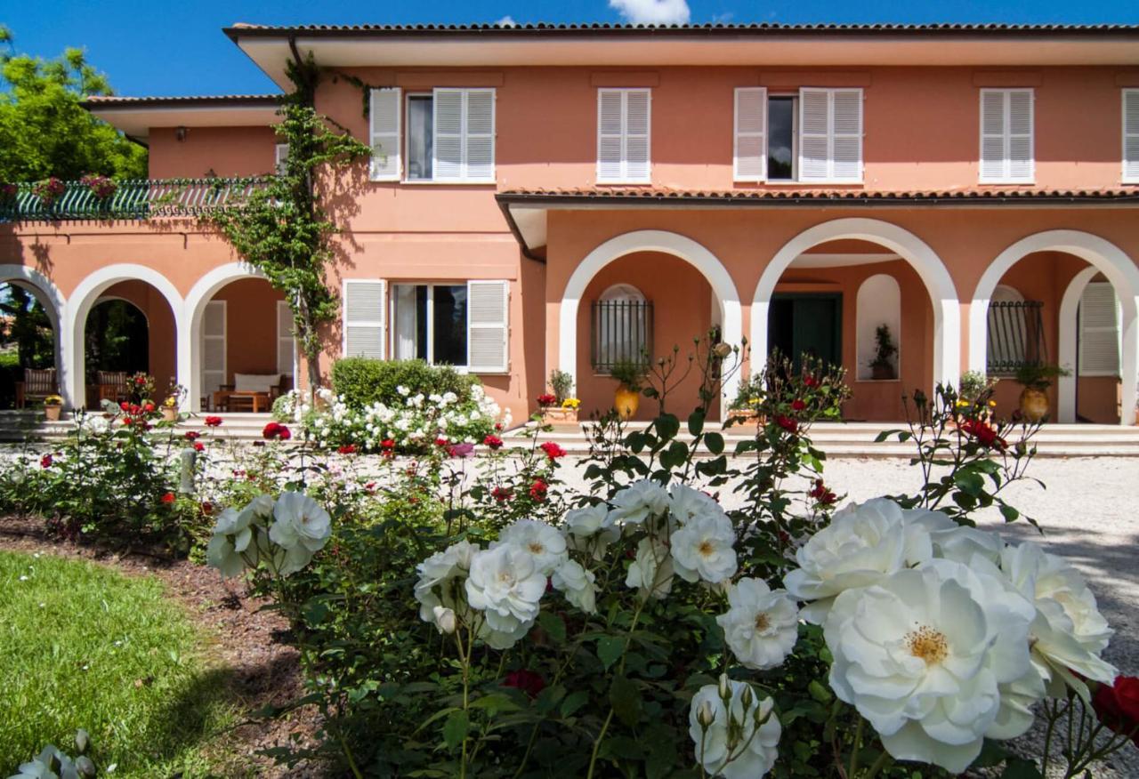 Villa Garulli Montelupone ภายนอก รูปภาพ